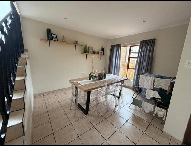 4 BEDROOM PROPERTY TO RENT IN SONNEVELD
